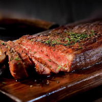 艾克拜尔整切眼肉牛排1kg（7-10片）+酱包