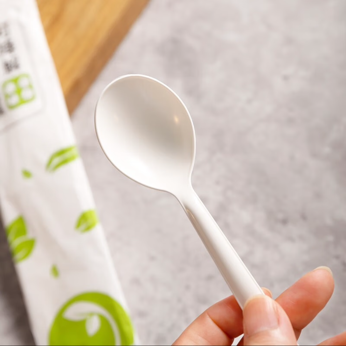 佳茉/JIAMO 一次性餐具四件套 筷子勺子纸巾牙签 可降解 50袋/包 一包高清大图