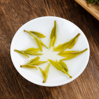歙裕堂黄山毛峰特级一等铁盒装100g 黄山毛峰绿茶春茶 炒青绿茶嫩芽茶叶饱满鲜嫩 高档灌装礼盒装