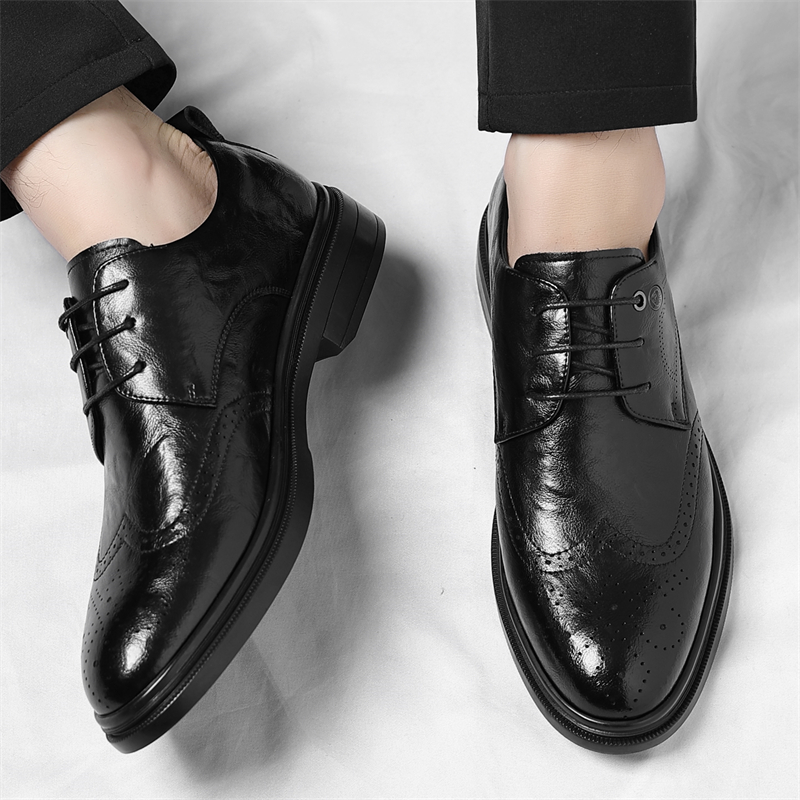 迪罗尼卡皮鞋男款冬季透气新款休闲皮鞋软皮商务正装布洛克潮鞋子男高清大图