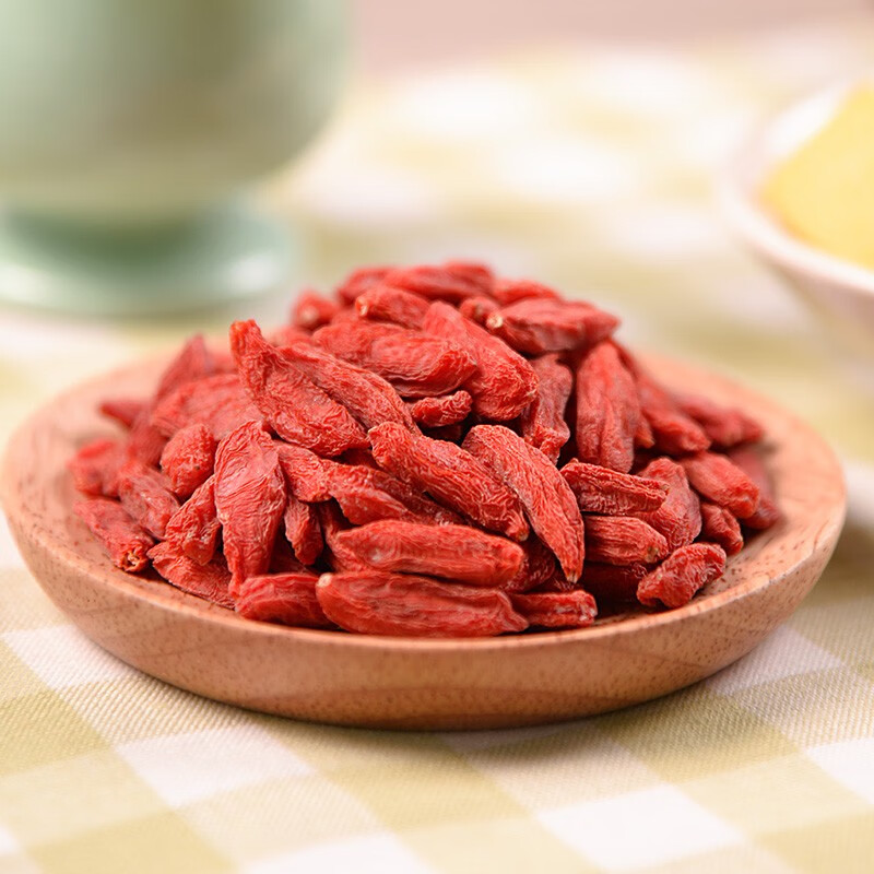 绿帝贡果枸杞粒大甘甜果肉香醇新鲜籽少自然褶皱质地饱满罐装200g高清大图