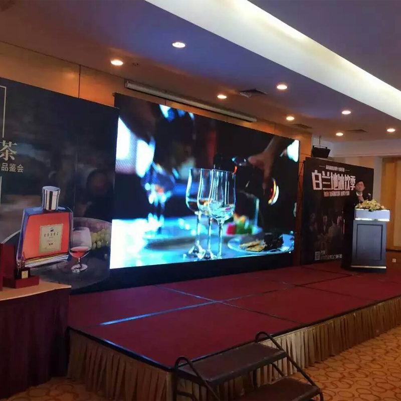 金运河标准化P3.91全彩LED显示屏(压铸铝箱体)