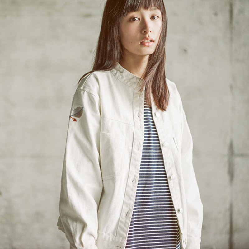 春秋新款刺绣白色宽松bf牛仔外套女短款学生港风立领棒球服夹克衣白色(收藏有礼)