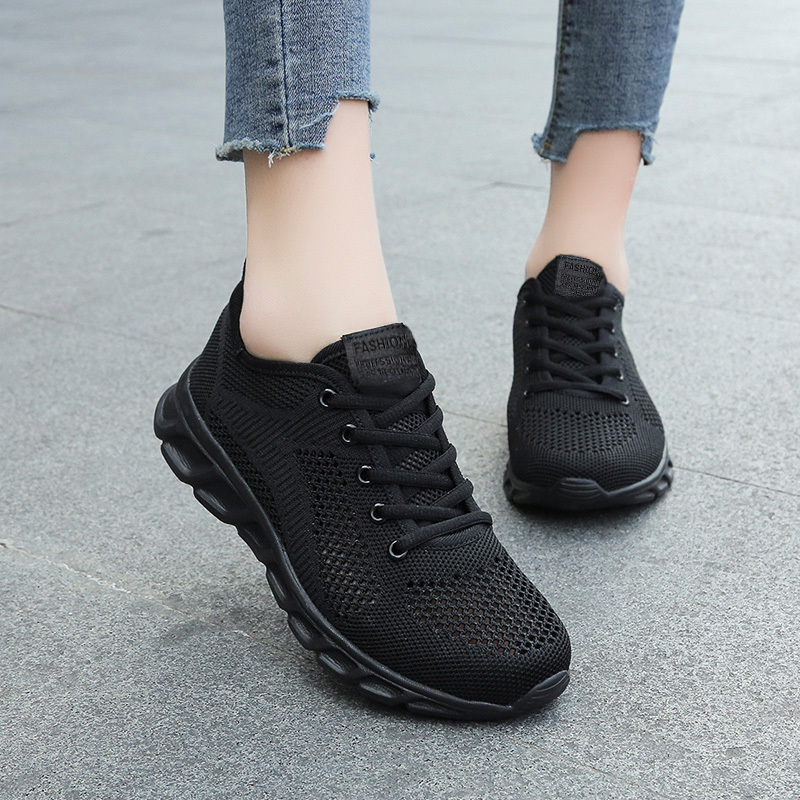 夏季透气镂空网鞋女厨房防滑全黑色上班工作鞋运动休闲老北京布鞋