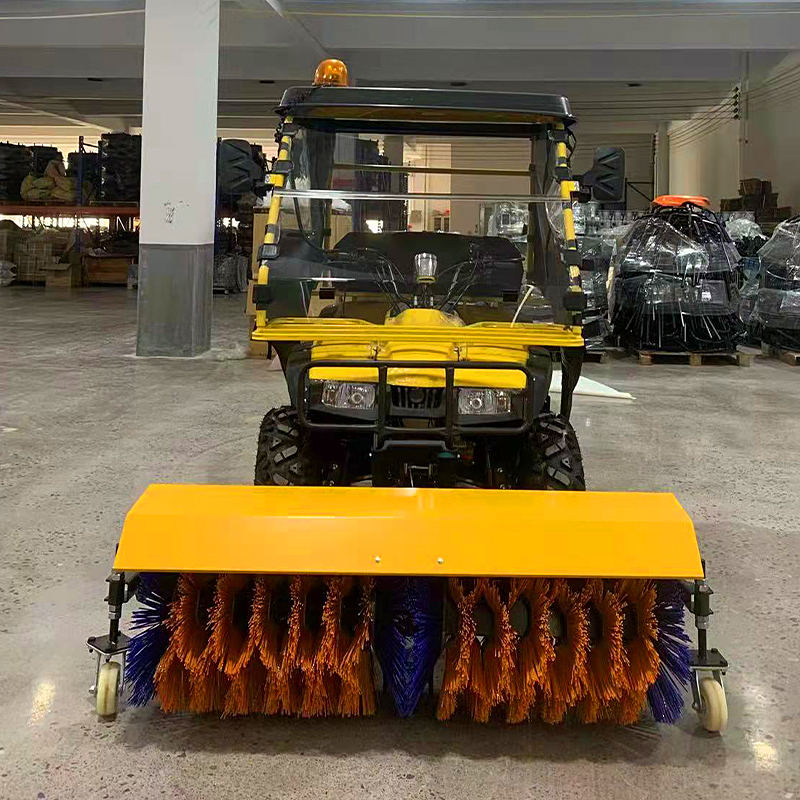 驾驶式沙滩扫雪车小型四轮多功能扫雪机铲雪车物业小区工厂街道燃油清雪车除雪车