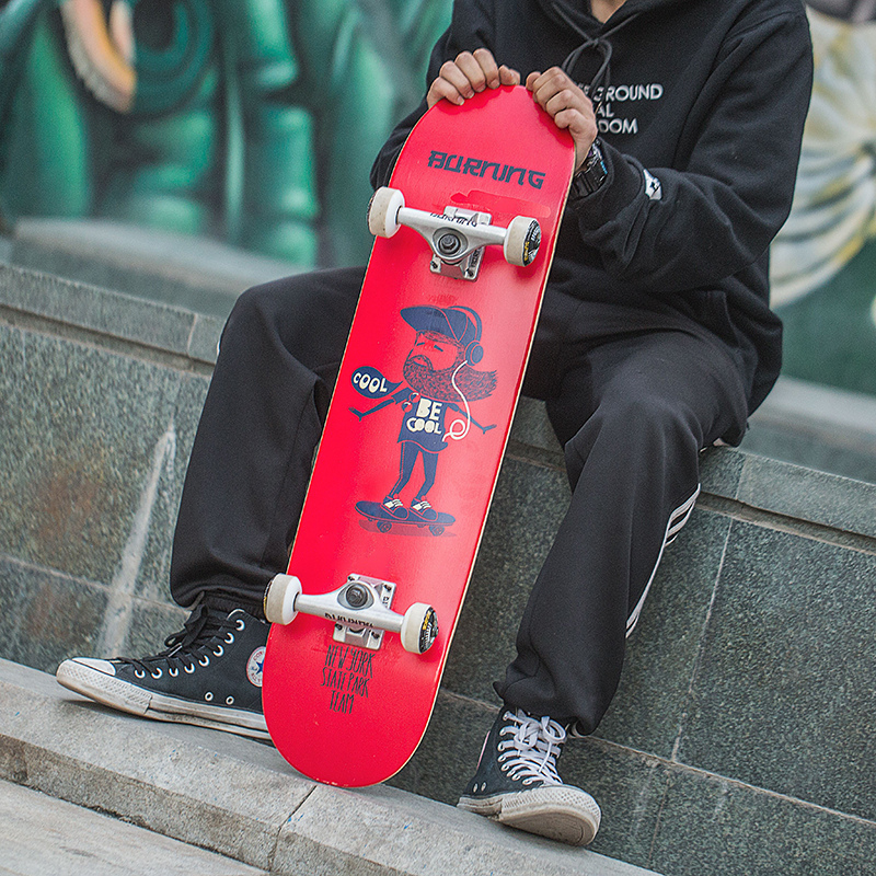 滑板初学者儿童成人成年男生帅气潮流女孩划板车专业板四轮滑板车视频