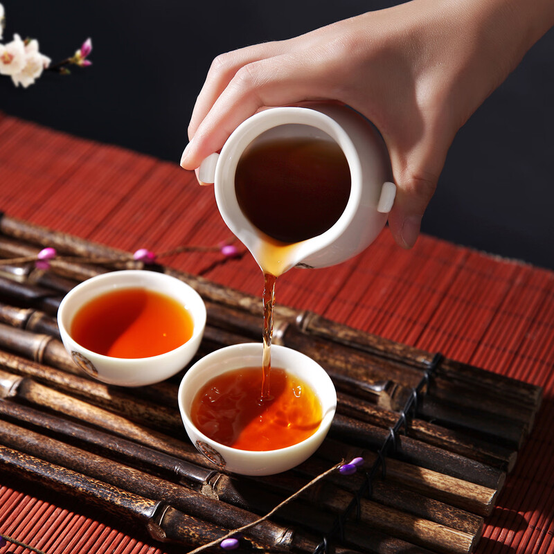 中粮 中茶千山 · 滇红金针高清大图
