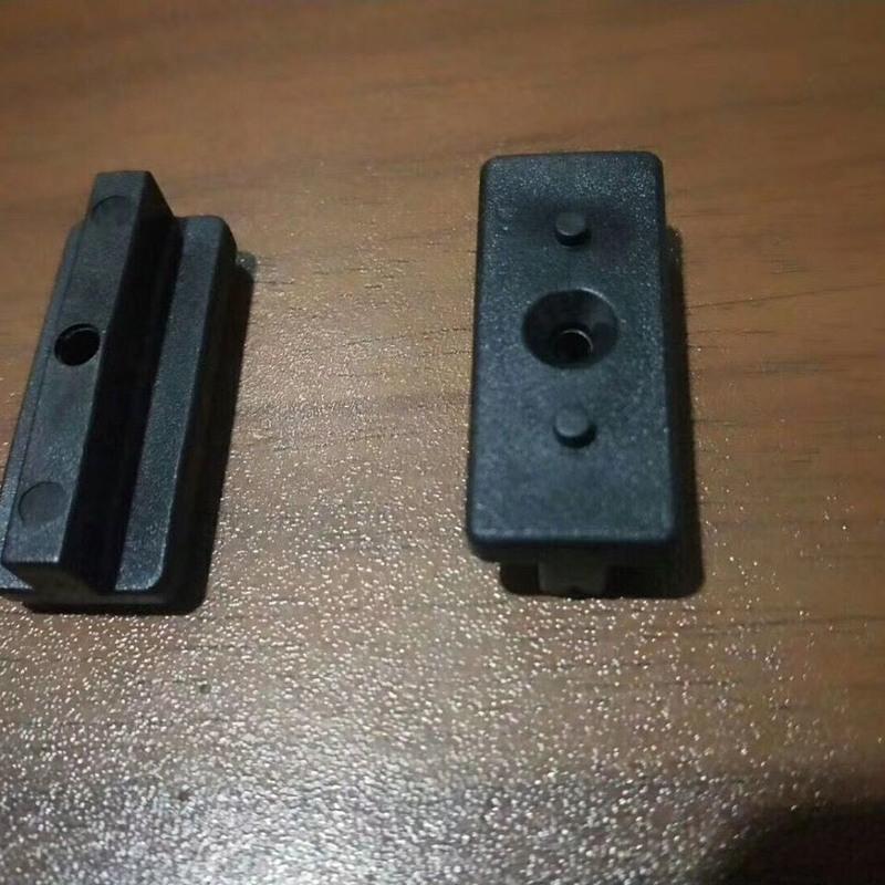 户外防腐木地板卡扣扣件塑木地板塑料卡扣一包一百个