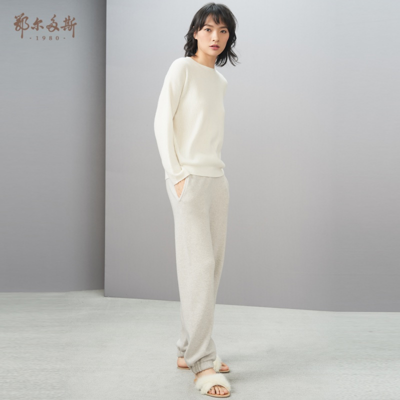 鄂尔多斯1980 纯色简约一字领坑条肌理女士羊绒衫针织衫