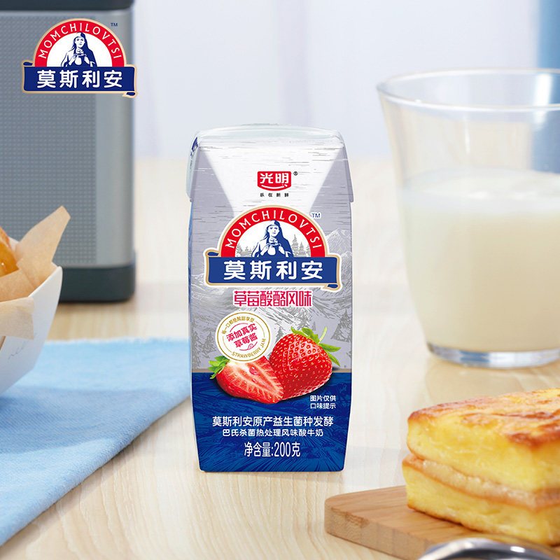 光明莫斯利安草莓味酸奶200g*12包家庭装酸奶新老包装随机发货