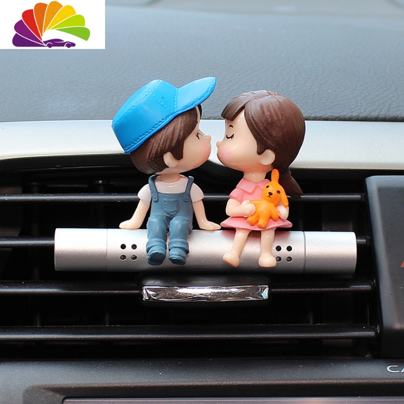 汽车出风口卡通女士可爱情侣车载空调夹个性创意香香水
