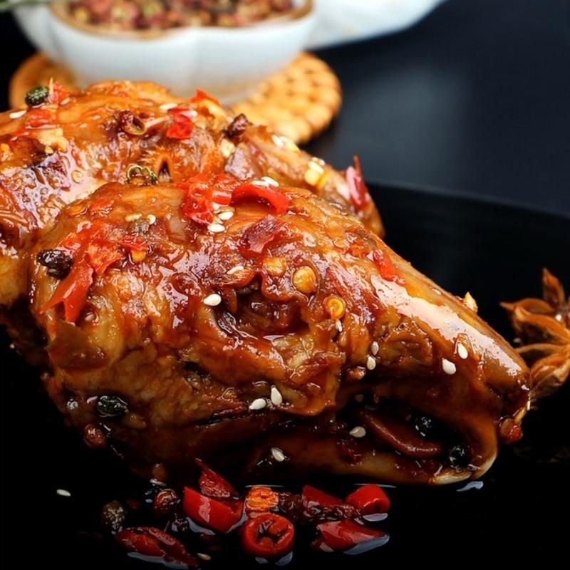 四川特产麻辣兔头2只装厂家直供卤味肉类即食冷吃兔头视频