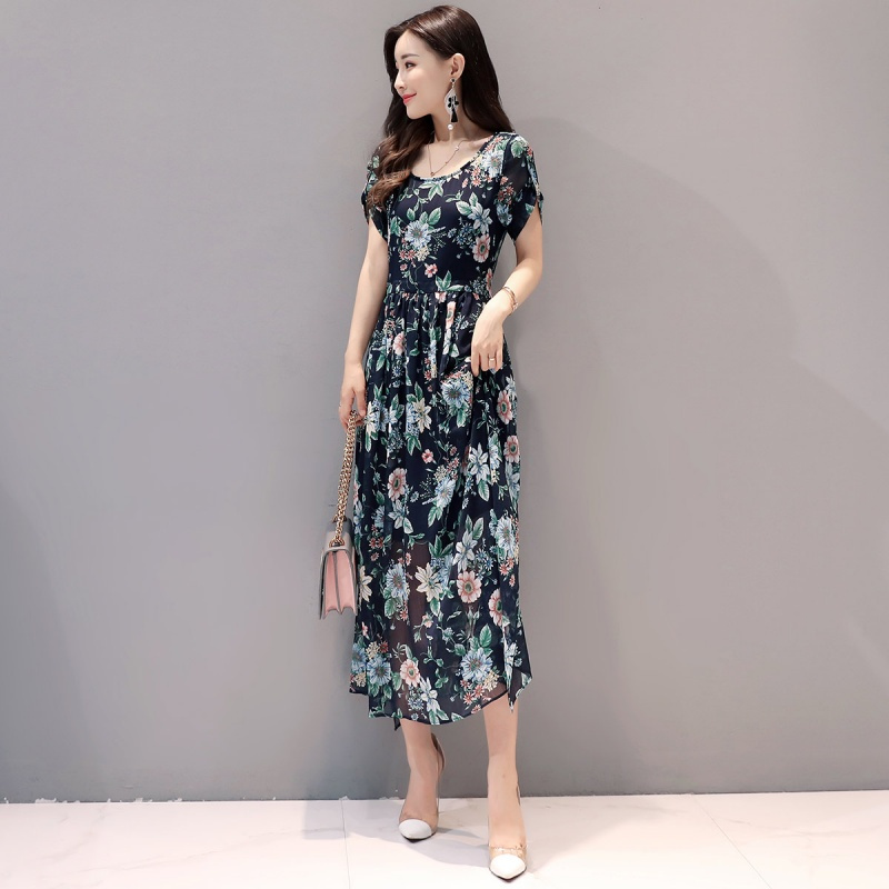 碎花雪纺连衣裙女女士夏款新品韩版修身显瘦气质度假裙沙滩裙长裙