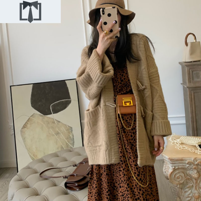 suntek牛角扣毛衣外套女复古港味宽松外穿中长款针织开衫秋冬温柔慵懒