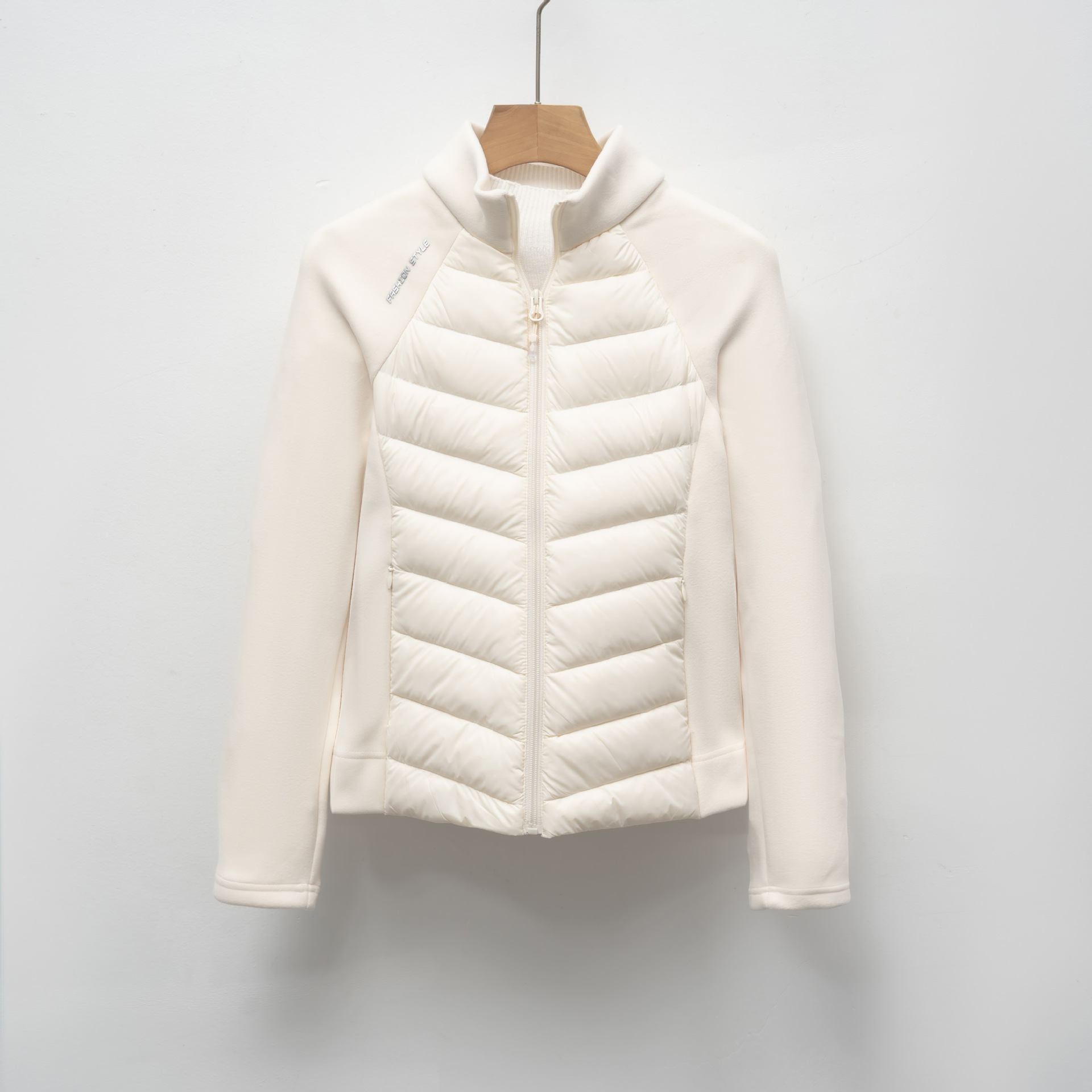 羽绒服新国标90绒轻薄立领女瑜伽拼接纯色修身百搭运动风高清大图