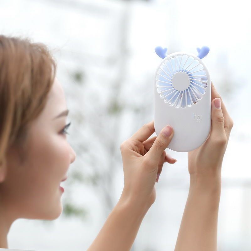 手持小风扇usb可充电迷你学生随身静音可爱电风扇视频介绍_手持小风扇