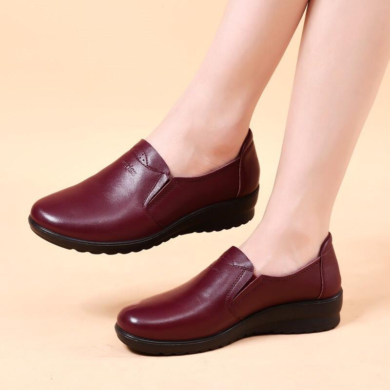 旺奈(wangnai)坡跟单鞋女真皮中老年皮鞋 春秋款软底防滑老人女鞋平底