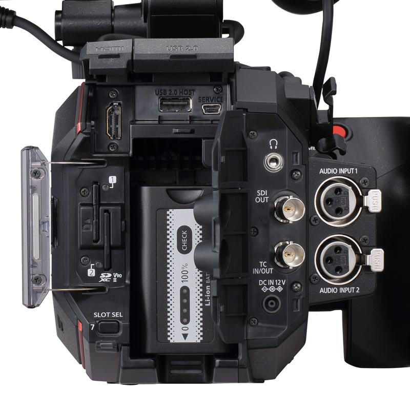 松下(Panasonic)AU-EVA1MC 5.7K super35 高清摄像机数码摄像机 EF卡口800W像素 3.5英寸显示屏