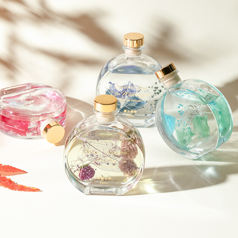 名创优品(miniso) 雾笼花影无火香薰 居家室内房间卧室藤条香氛精油 卫生间厕所空气清新剂90ML