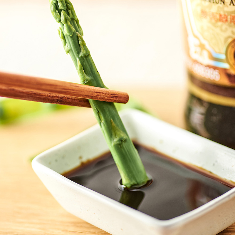 恒顺 三瓶组合装香醋(500ml*1特级供香醋+580ml*1御宴醋+580ml*1香醋(3年))