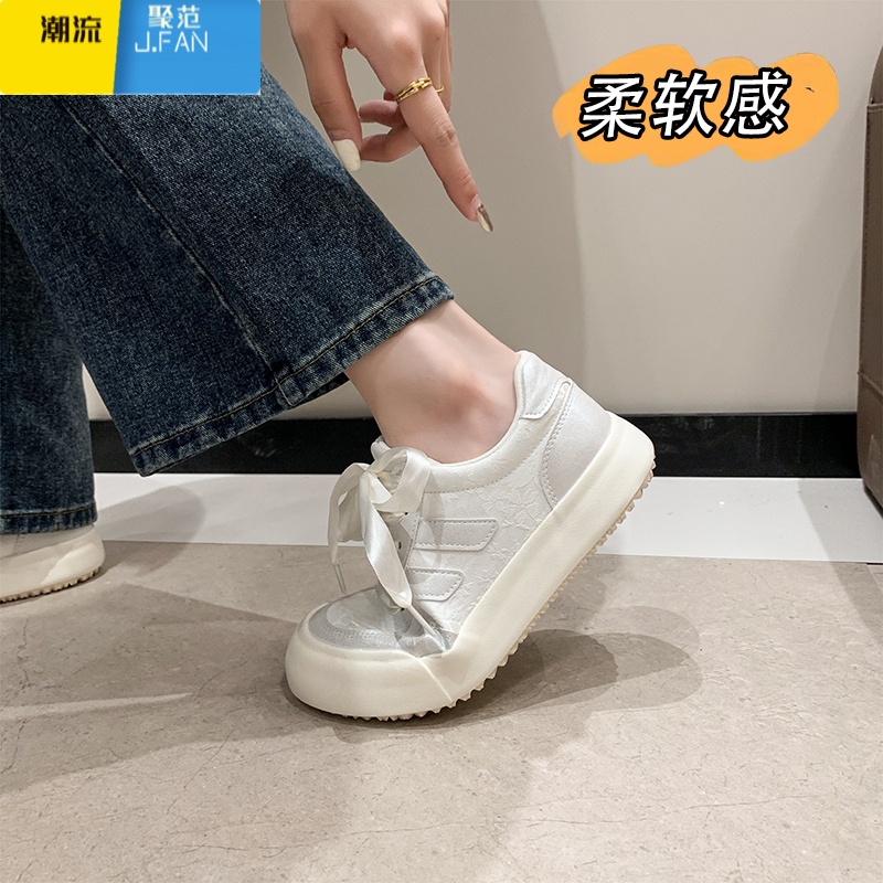 聚范厚底小白鞋女款2024新款单鞋配裙子百搭休闲板鞋子女鞋高清大图
