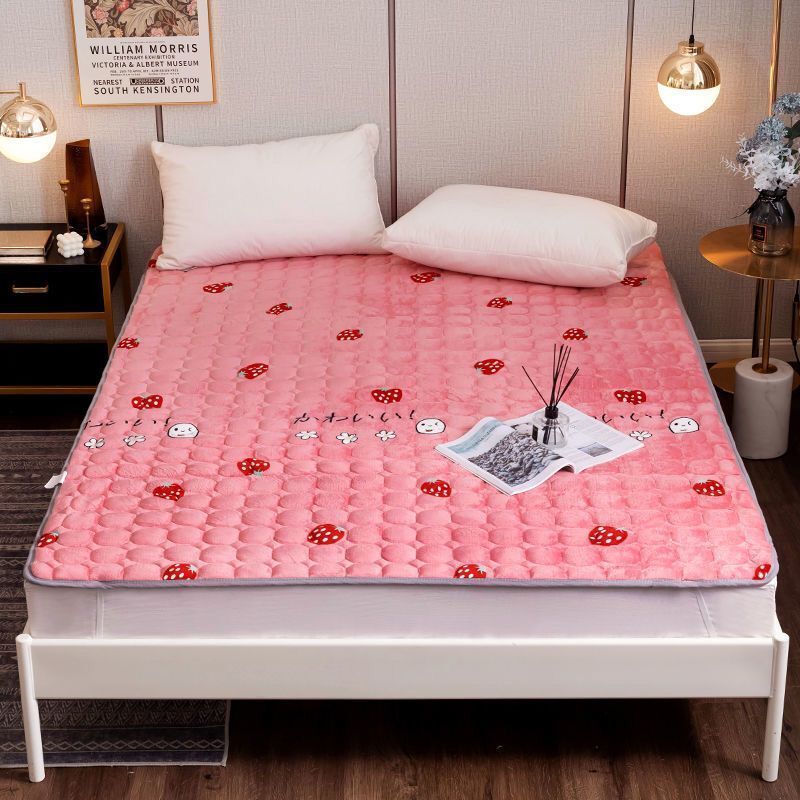 法兰绒床垫学生单人宿舍1.2米床褥垫加厚防滑1.5床双人家用睡垫子 粉色草莓 宽1.5米*长2.0米双人床