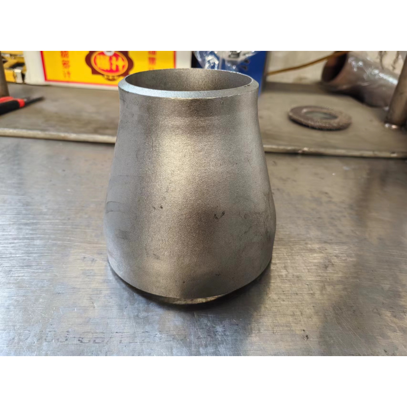 圣天 304不锈钢钢板焊制异径管 PN16 DN200×150
