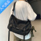 封后斜挎包男士潮牌大容量工装风单肩包ins潮男运动挎包时尚机能背包单肩包男