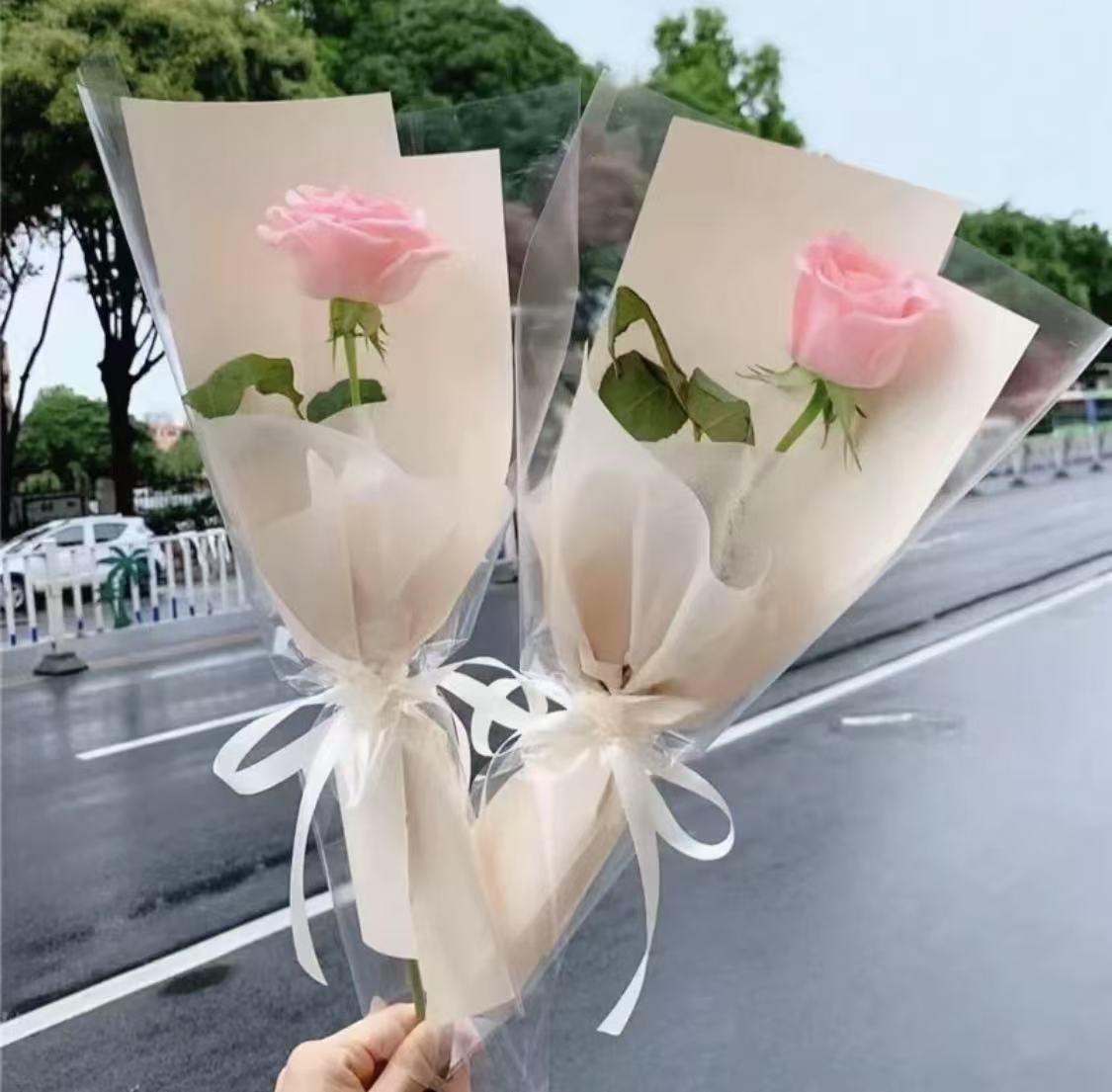 小窝厘 三八女神节鲜花速递伴手礼团购单支小花束-单支粉色玫瑰(起订量:100支)高清大图