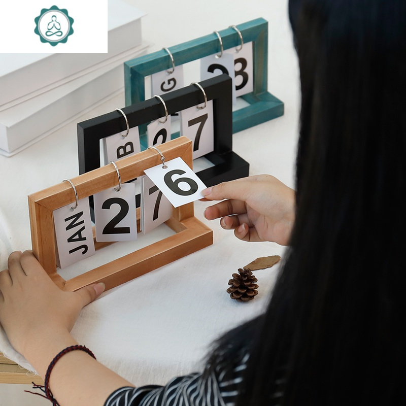 北欧ins创意简约现代卧室木质日历台历办公桌面装饰品小摆件摆设封后