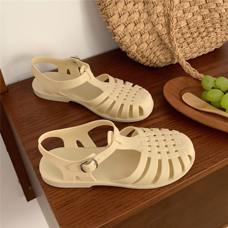 凉鞋女夏天ins仙女风平底果冻鞋韩国复古包头镂空编织罗马沙滩鞋杏色