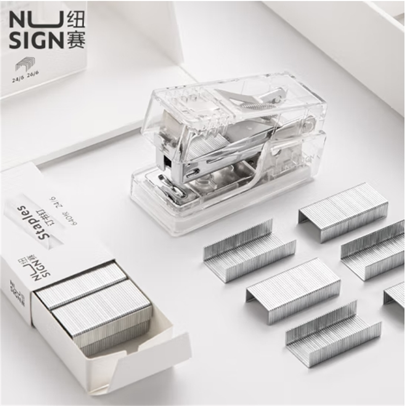 得力纽赛(NUSIGN)透明迷你订书机(订书器+订书钉)口袋装学生办公轻巧便携透明订书器组合小号 透明 NS083F
