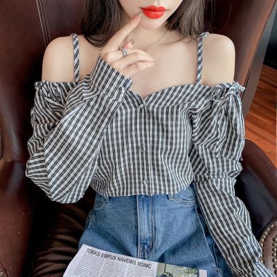 长袖衬衫女2021法式锁骨露肩小吊带一字肩上衣短款格子泡泡上衣5337