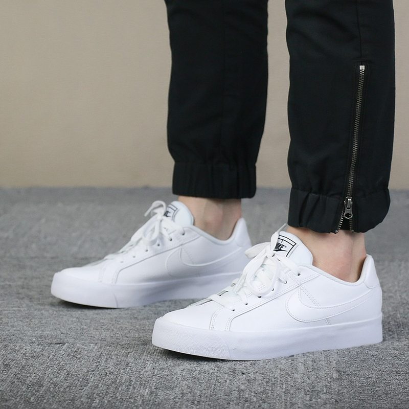 Nike/耐克 女鞋 2020年新款 Nike Court Royale AC 运动休闲小白鞋 AO2810-102
