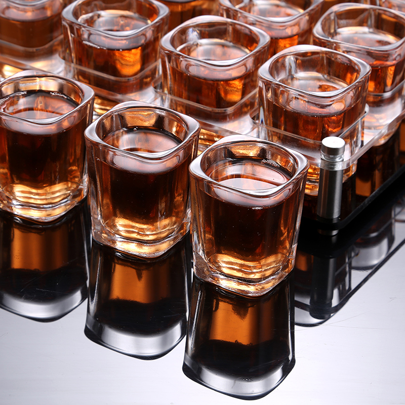 家用创意玻璃啤酒杯 洋酒杯白酒杯一口杯 小号四方杯酒具套装(请先与客服确认再)