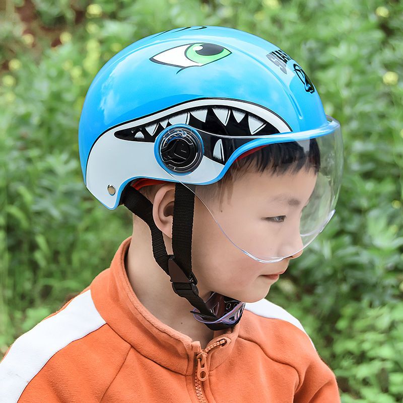 轻便透气夏季电动摩托电瓶自行车骑行安全帽儿童头盔蓝色鲨鱼透明镜