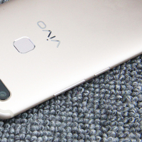 [二手9成新]vivo X20 全面屏手机 全网通 4GB+64GB 金色 移动联通电信4G手机 双卡双待