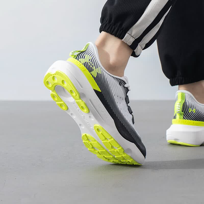 安德玛（Under Armour）女鞋新款运动鞋户外舒适透气轻便跑步鞋3027200-104 ZP高清大图