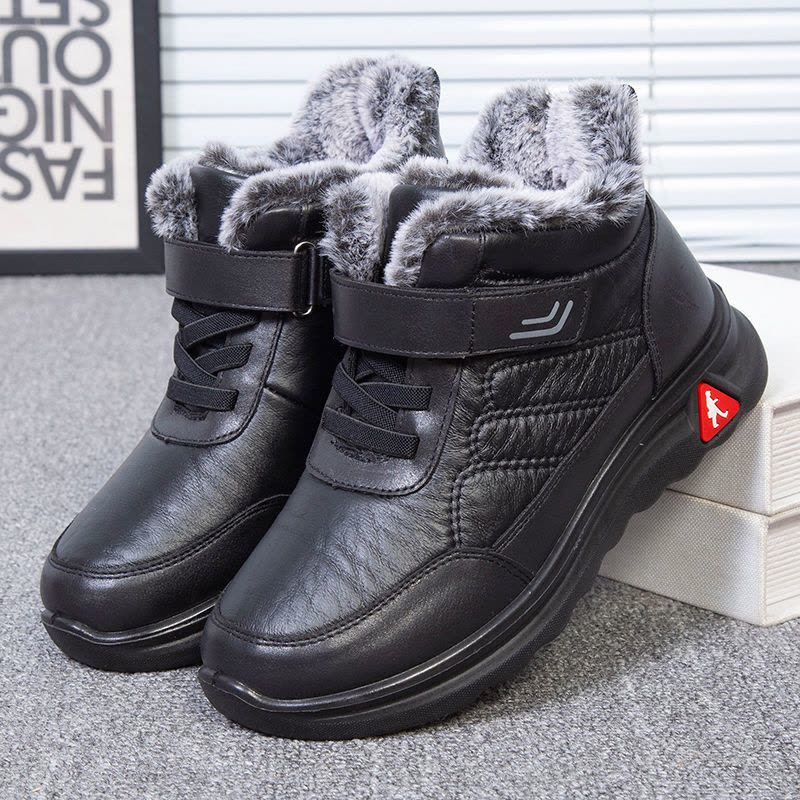 冬季鞋女加绒加厚棉靴中老年妈妈靴子防滑防水雪地靴图片