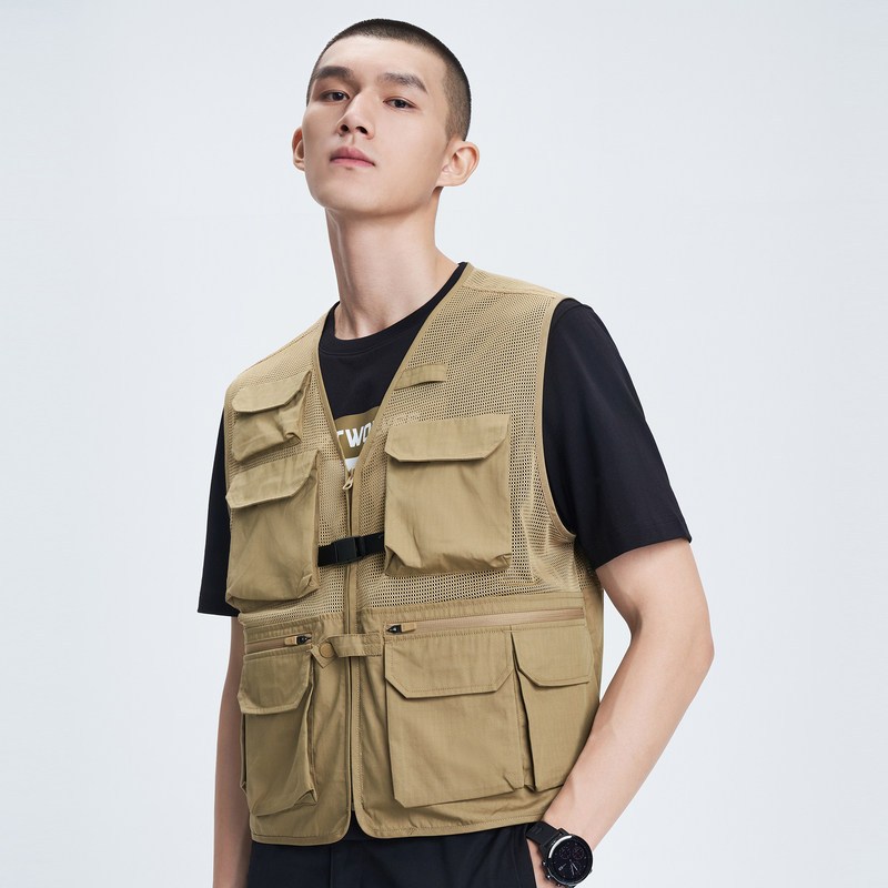 七匹狼工装风口袋背心马甲男士2021春夏新款日系个性潮流无袖外套
