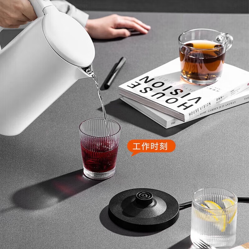 美的(Midea)电热水壶MK-AEK1769 1.7L大容量家用烧水壶双层防烫电水壶高清大图