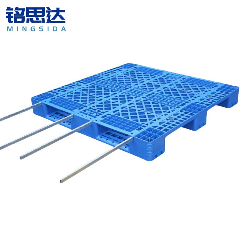 铭思达塑料托盘1.3*1.3米+四钢个高清大图