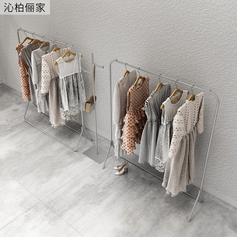 服装店货架铁艺展示架落地式女装挂衣服组合架童装上墙陈列架装饰晾晒架 三维工匠 银色-单边长150-高170 官方标配