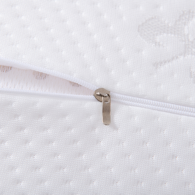 芳恩(faunen) 泰国天然乳胶枕 40×60cm 高度:10-12cm 礼盒装FN-R7028高清大图