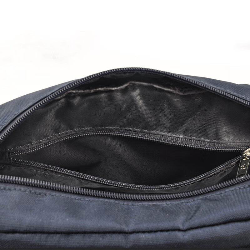 外交官 单肩斜挎包 DS-14067L BJDT高清大图