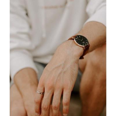 丹尼尔惠灵顿(Daniel Wellington)中性石英表简约时尚经典款36毫米户外休闲手表