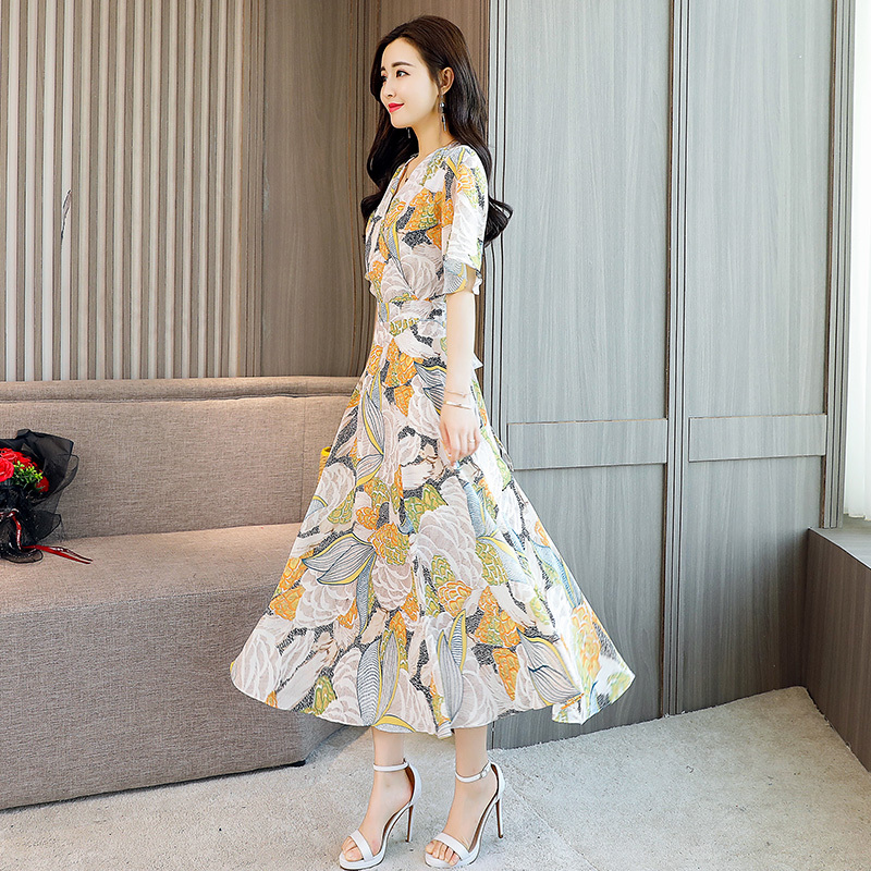 雪纺连衣裙女女士新品韩版修身显瘦v领中长款名媛气质碎花大摆裙
