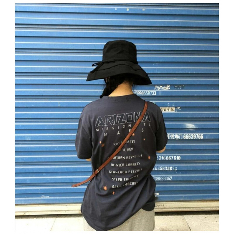 式复时髦好看灰系猩球战印花圆领短袖T恤混灰咖均