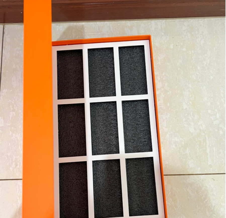 汇聚达 9盒装收纳盒 351*221*36mm(含手提袋)高清大图