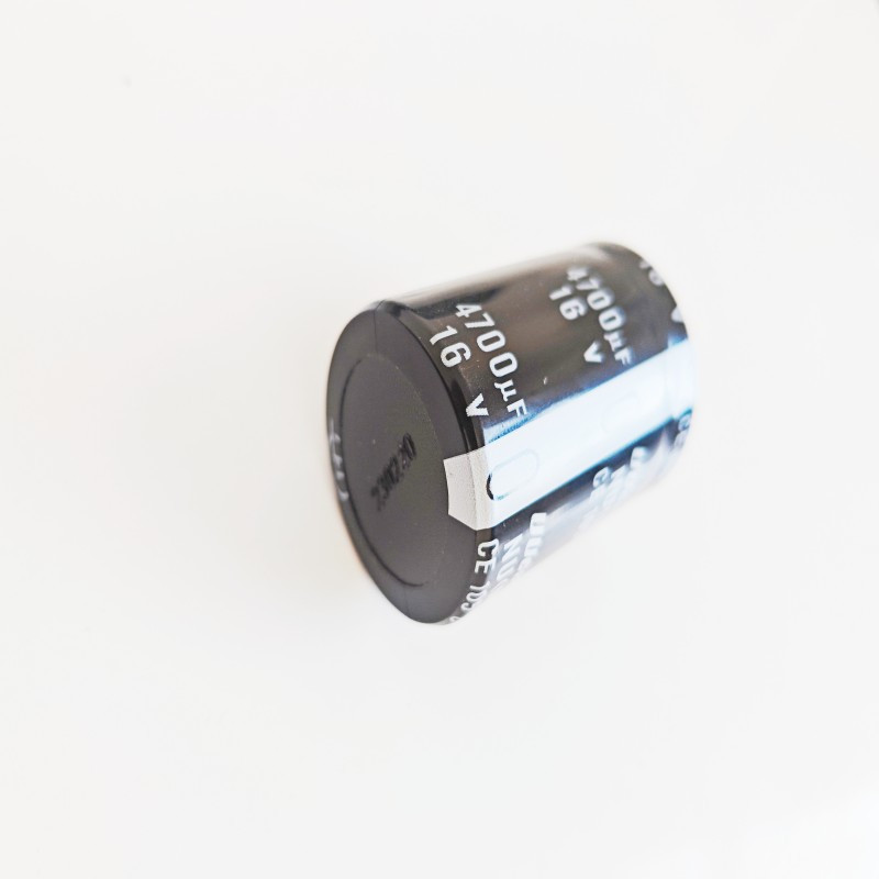 鹤壁华硕盛斯华铝电解电容器CD282-16V-4700μF电子配件
